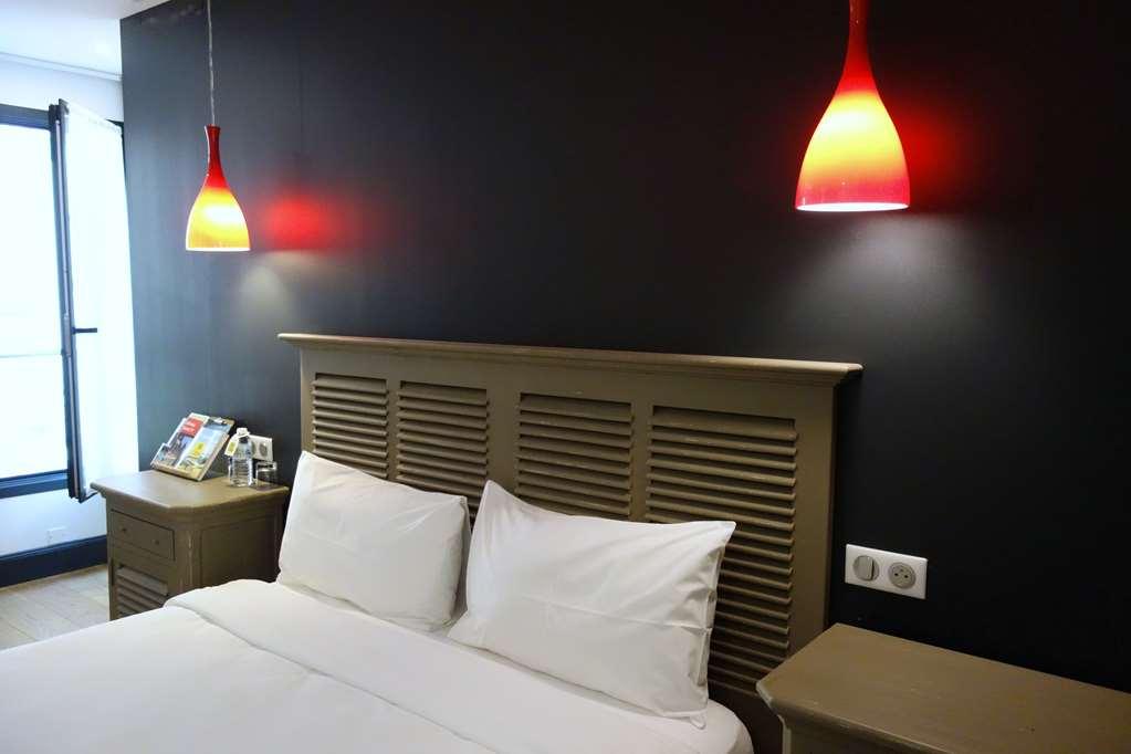 Hotel Henri IV Nérac Oda fotoğraf