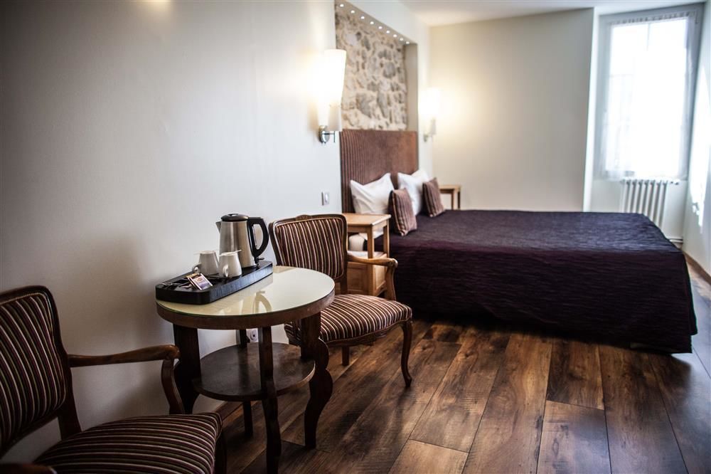Hotel Henri IV Nérac Dış mekan fotoğraf