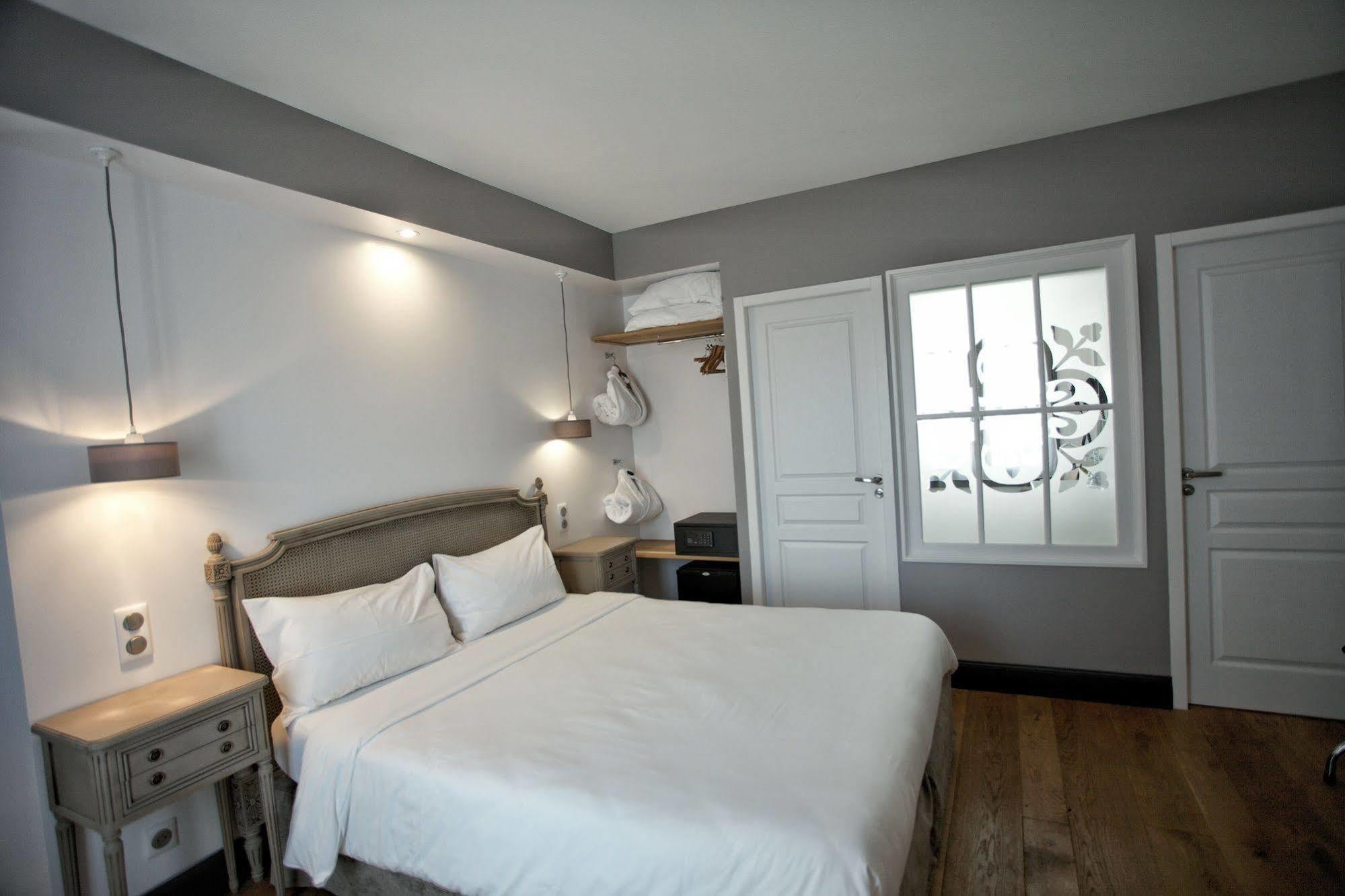 Hotel Henri IV Nérac Dış mekan fotoğraf
