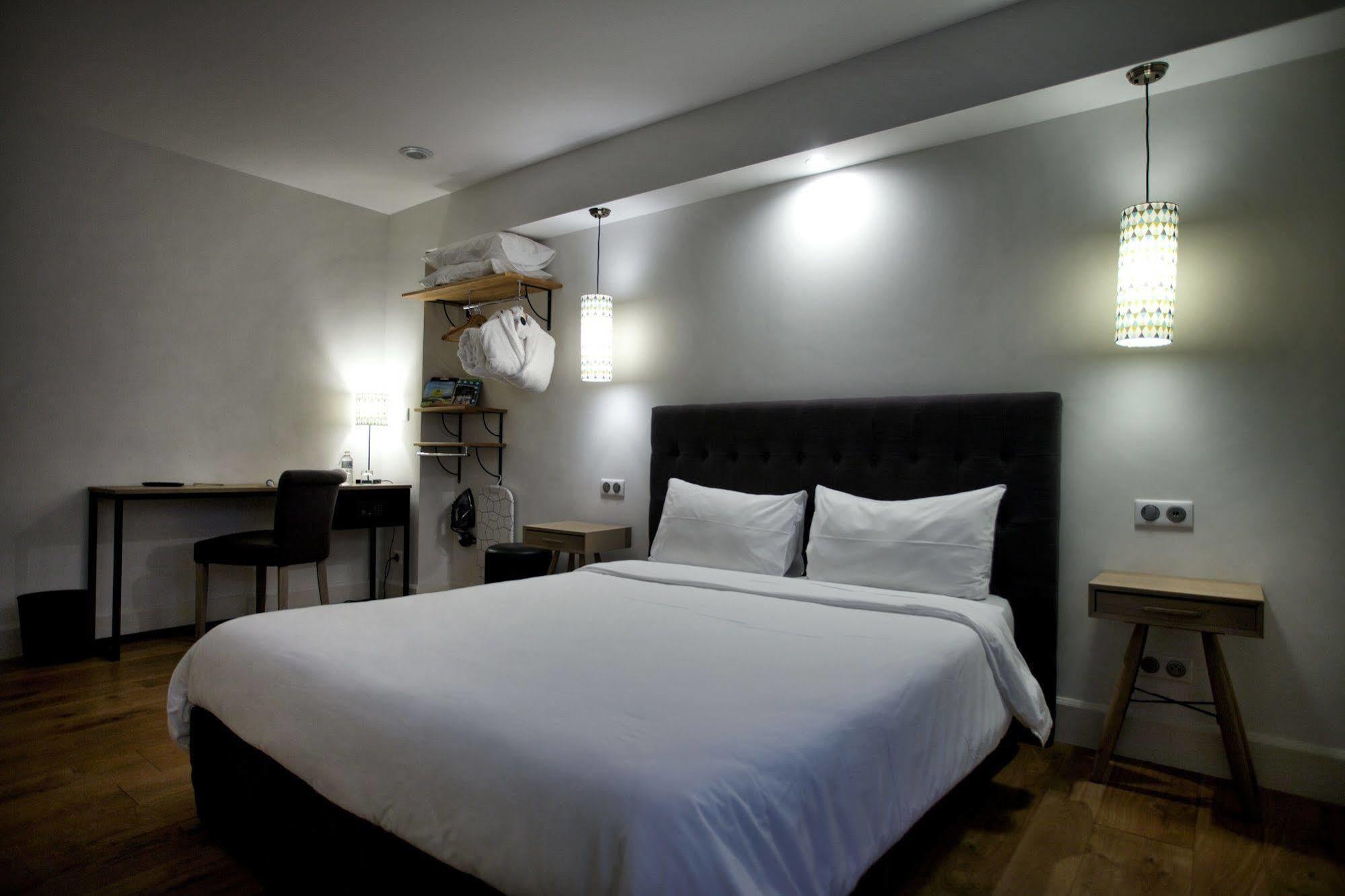 Hotel Henri IV Nérac Dış mekan fotoğraf